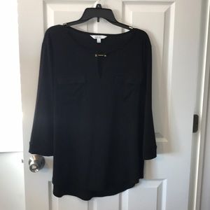 Black loose fitting 3/4 sleeve v neck blouse